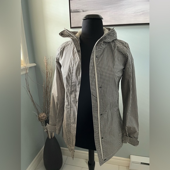 Columbia waterproof jacket Sz Small - Picture 1 of 5